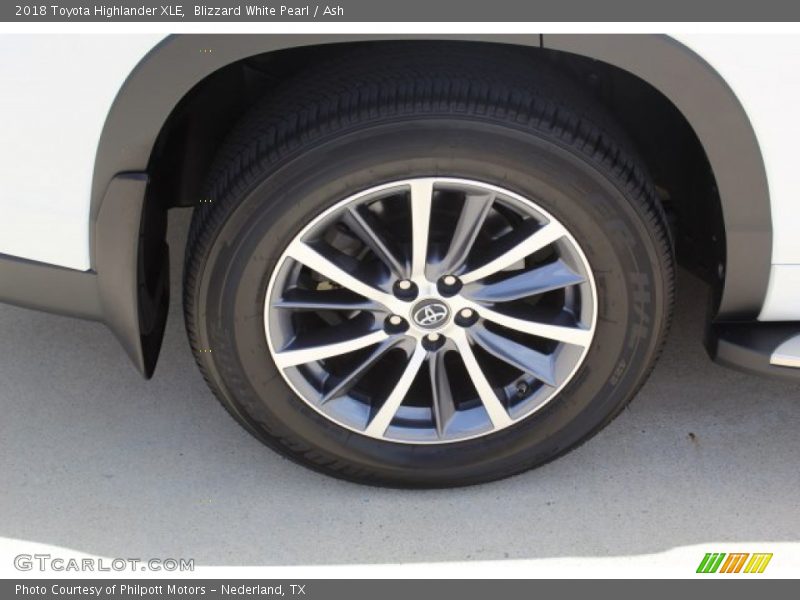 Blizzard White Pearl / Ash 2018 Toyota Highlander XLE