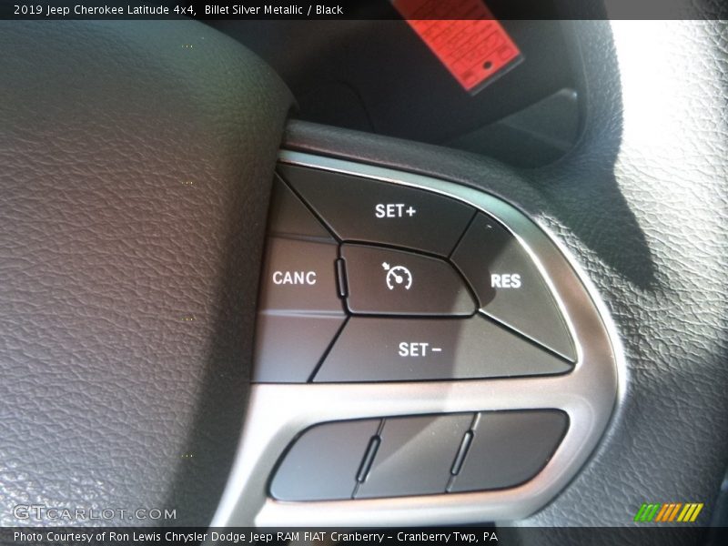 Billet Silver Metallic / Black 2019 Jeep Cherokee Latitude 4x4