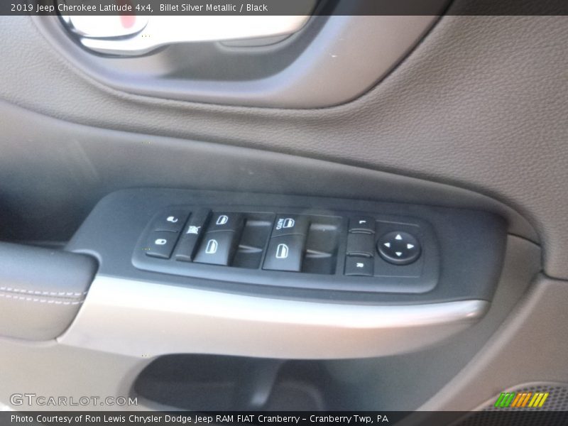 Billet Silver Metallic / Black 2019 Jeep Cherokee Latitude 4x4