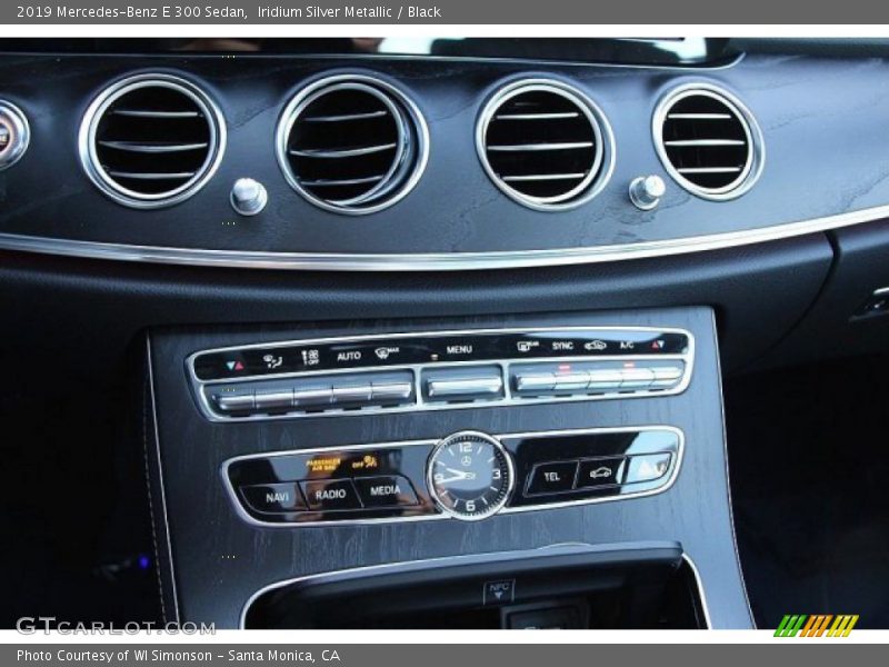 Iridium Silver Metallic / Black 2019 Mercedes-Benz E 300 Sedan