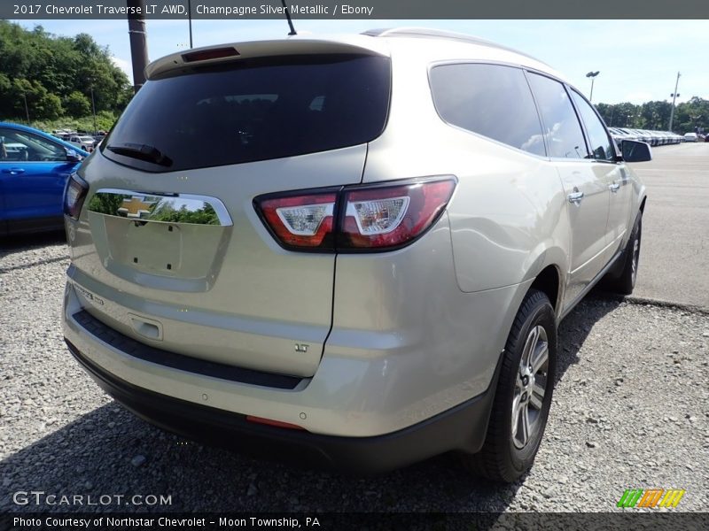 Champagne Silver Metallic / Ebony 2017 Chevrolet Traverse LT AWD