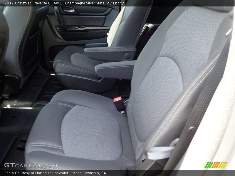 Champagne Silver Metallic / Ebony 2017 Chevrolet Traverse LT AWD