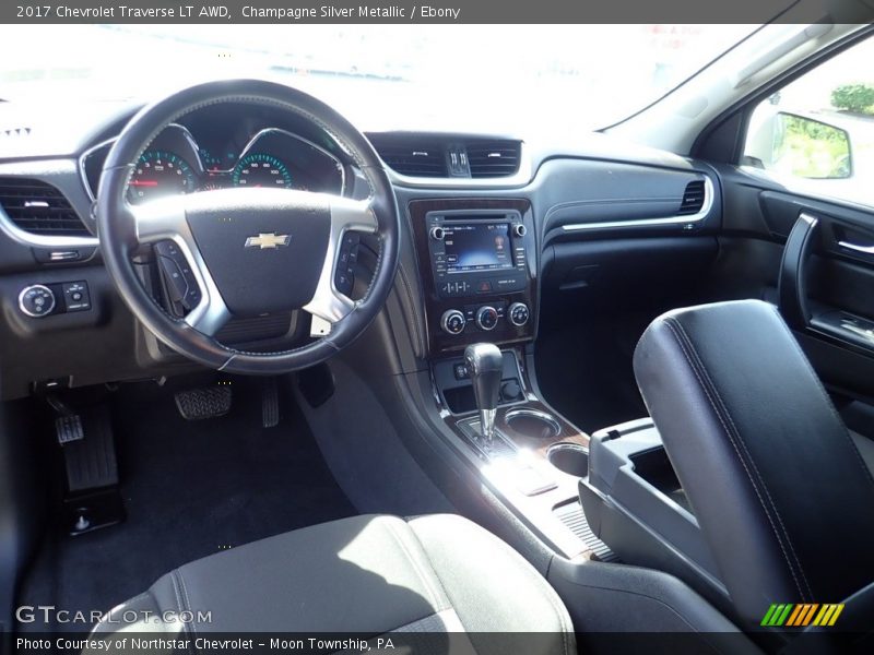 Champagne Silver Metallic / Ebony 2017 Chevrolet Traverse LT AWD