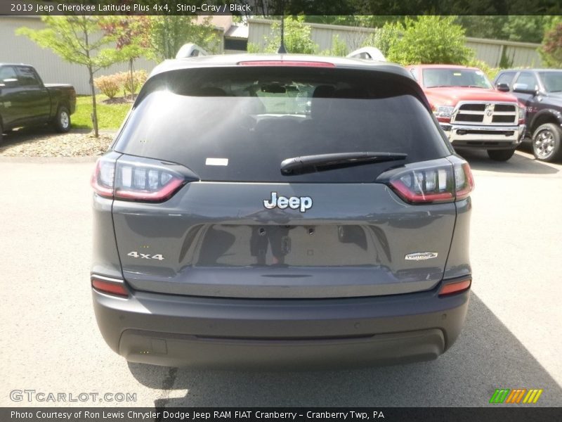 Sting-Gray / Black 2019 Jeep Cherokee Latitude Plus 4x4