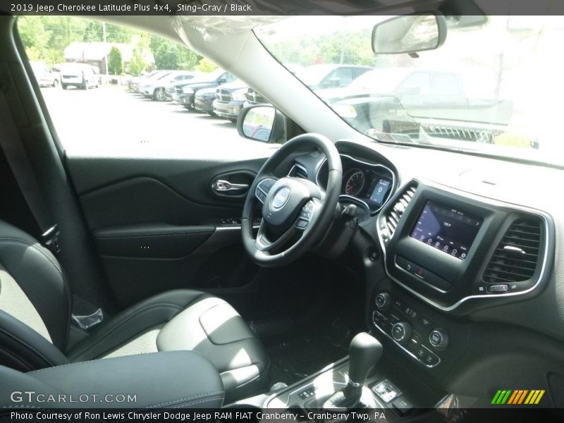 Sting-Gray / Black 2019 Jeep Cherokee Latitude Plus 4x4