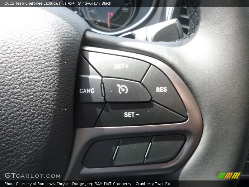 Sting-Gray / Black 2019 Jeep Cherokee Latitude Plus 4x4