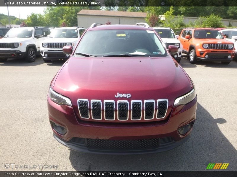 Velvet Red Pearl / Black 2019 Jeep Cherokee Latitude
