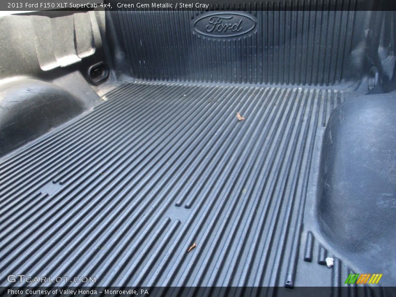 Green Gem Metallic / Steel Gray 2013 Ford F150 XLT SuperCab 4x4