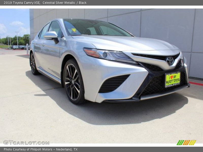 Celestial Silver Metallic / Black 2019 Toyota Camry XSE