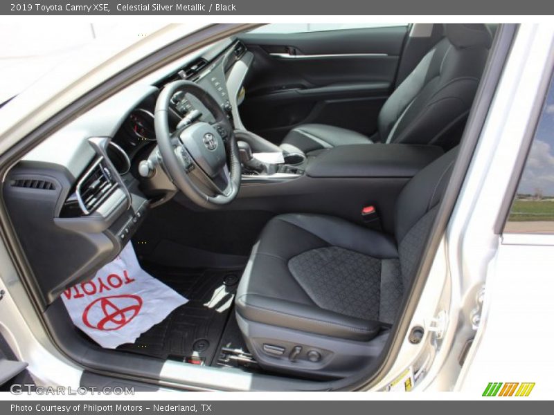 Celestial Silver Metallic / Black 2019 Toyota Camry XSE