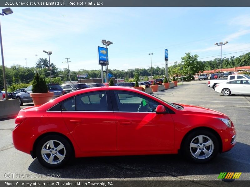 Red Hot / Jet Black 2016 Chevrolet Cruze Limited LT