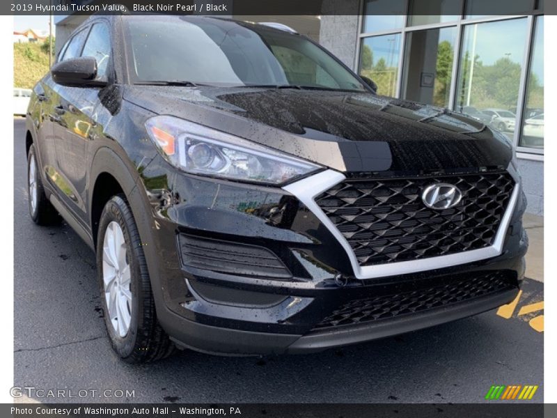 Black Noir Pearl / Black 2019 Hyundai Tucson Value