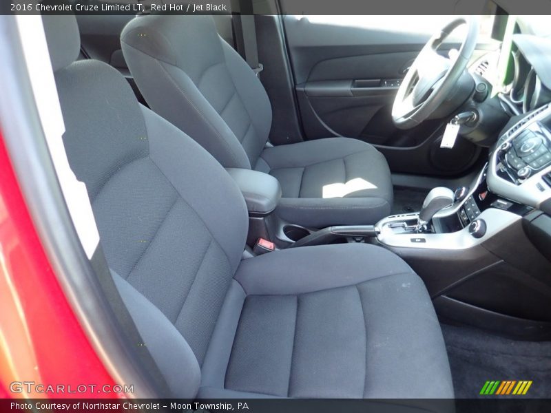 Red Hot / Jet Black 2016 Chevrolet Cruze Limited LT