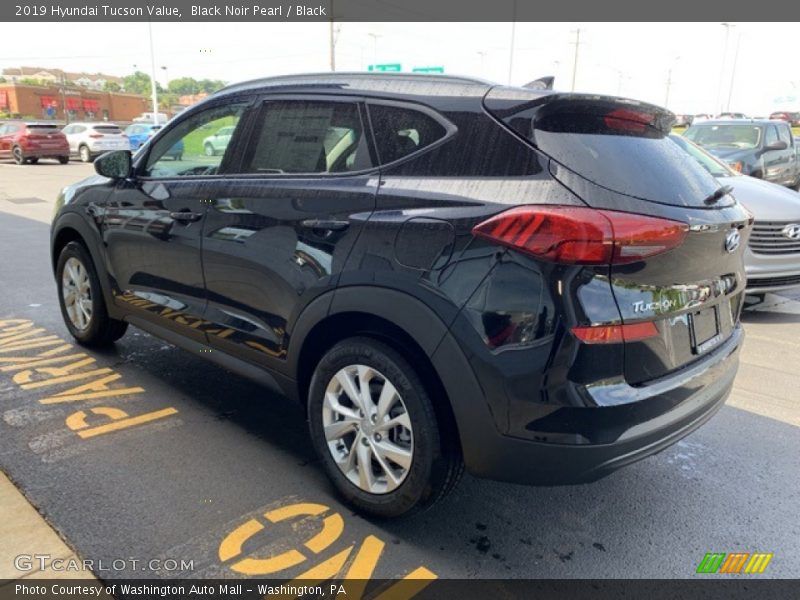 Black Noir Pearl / Black 2019 Hyundai Tucson Value