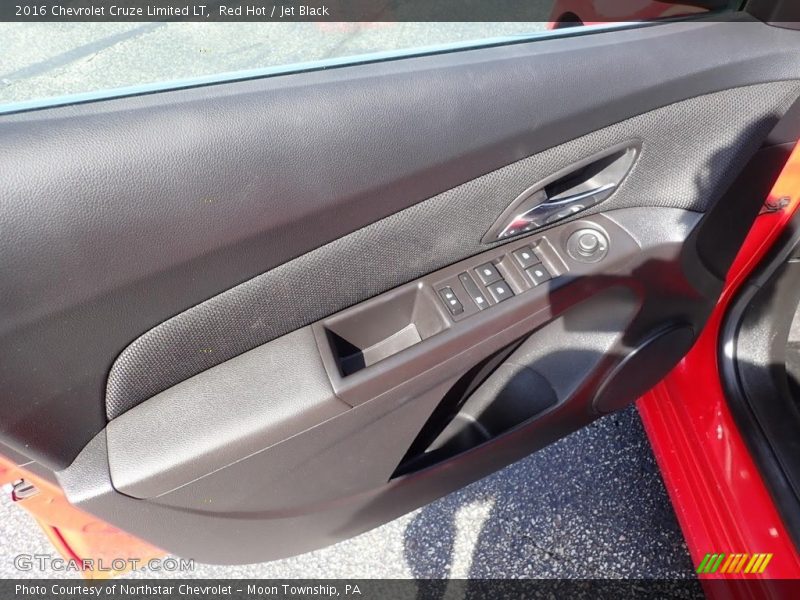 Red Hot / Jet Black 2016 Chevrolet Cruze Limited LT