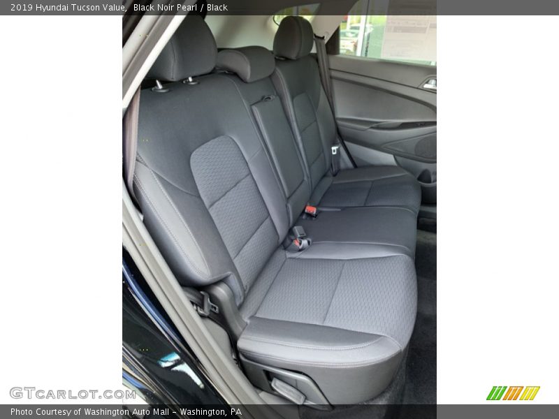 Black Noir Pearl / Black 2019 Hyundai Tucson Value