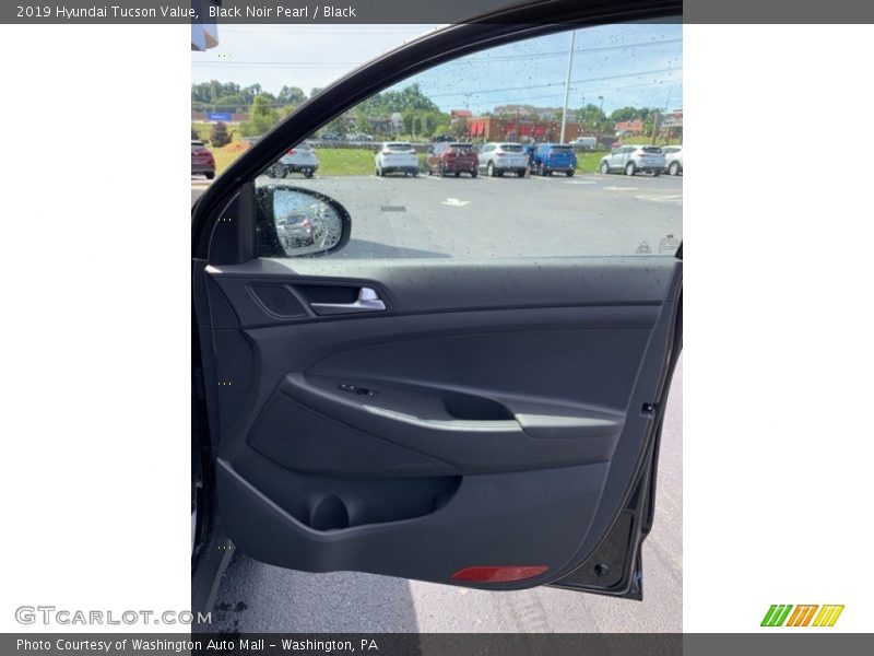 Black Noir Pearl / Black 2019 Hyundai Tucson Value