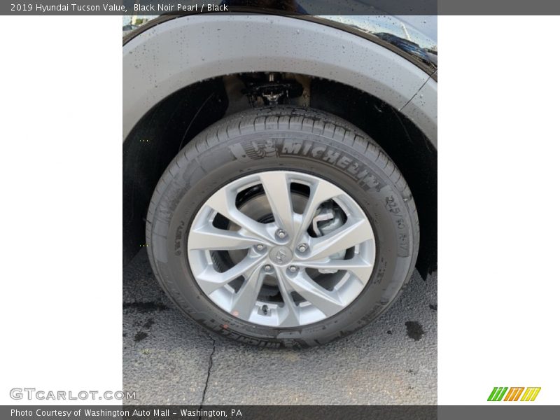 Black Noir Pearl / Black 2019 Hyundai Tucson Value