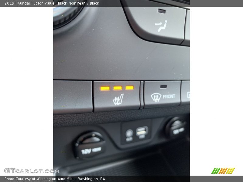 Black Noir Pearl / Black 2019 Hyundai Tucson Value