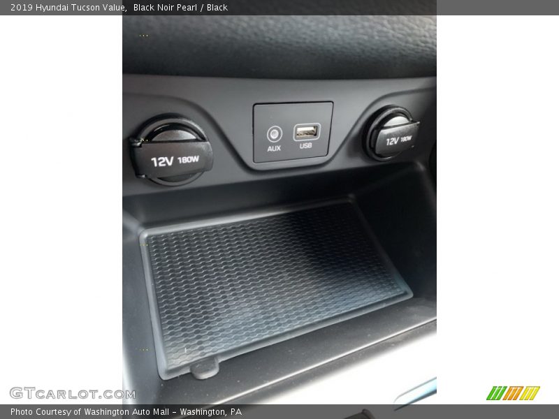 Black Noir Pearl / Black 2019 Hyundai Tucson Value