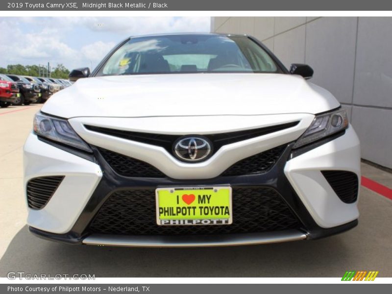 Midnight Black Metallic / Black 2019 Toyota Camry XSE