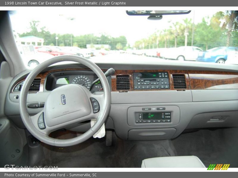 Silver Frost Metallic / Light Graphite 1998 Lincoln Town Car Executive