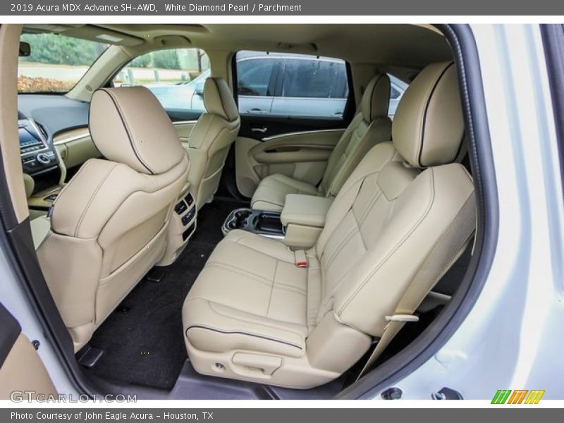 White Diamond Pearl / Parchment 2019 Acura MDX Advance SH-AWD