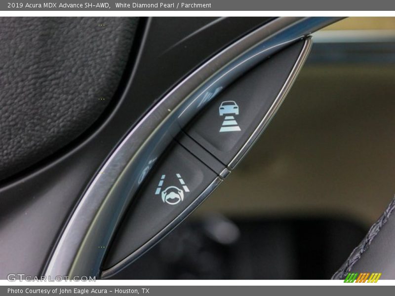 White Diamond Pearl / Parchment 2019 Acura MDX Advance SH-AWD