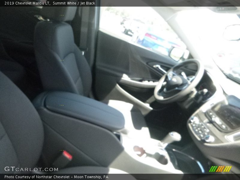 Summit White / Jet Black 2019 Chevrolet Malibu LT