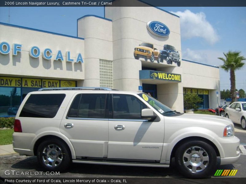 Cashmere Tri-Coat / Camel 2006 Lincoln Navigator Luxury