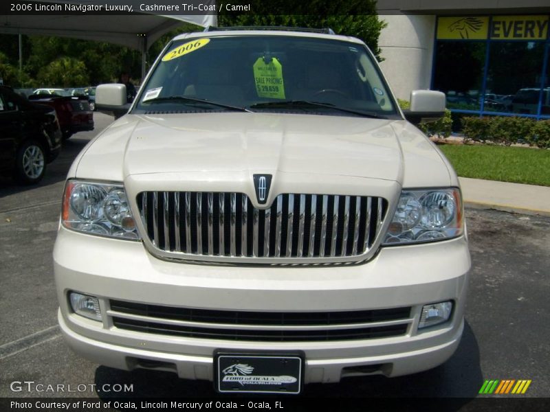 Cashmere Tri-Coat / Camel 2006 Lincoln Navigator Luxury