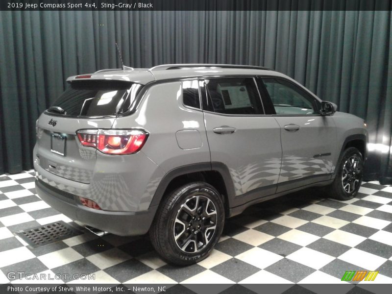 Sting-Gray / Black 2019 Jeep Compass Sport 4x4