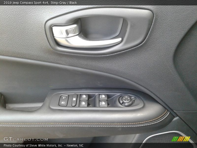 Sting-Gray / Black 2019 Jeep Compass Sport 4x4