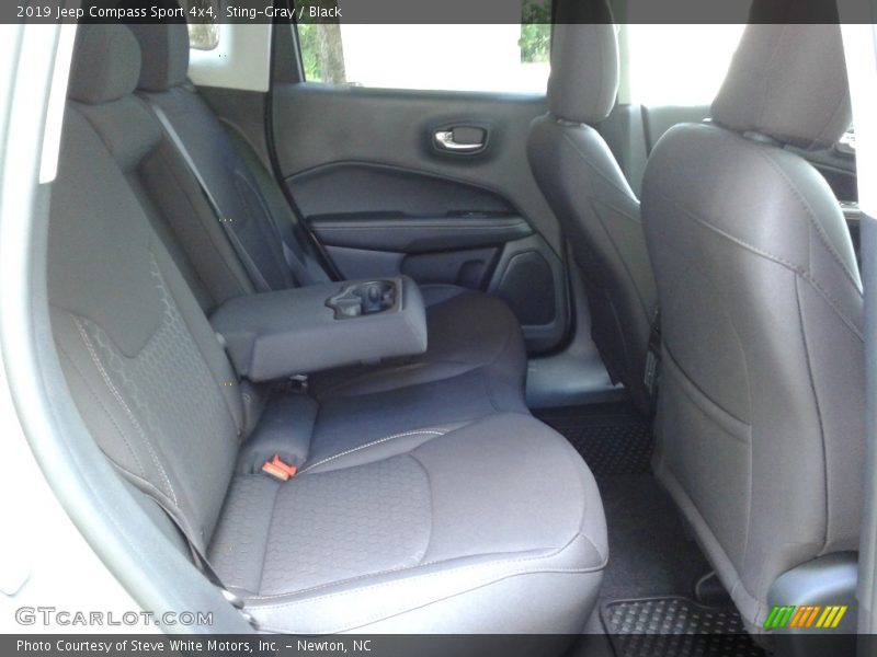 Sting-Gray / Black 2019 Jeep Compass Sport 4x4