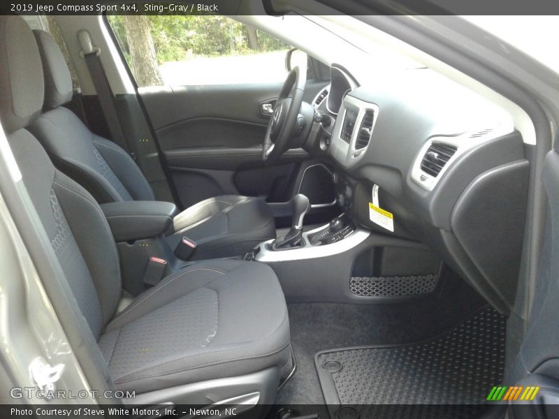 Sting-Gray / Black 2019 Jeep Compass Sport 4x4