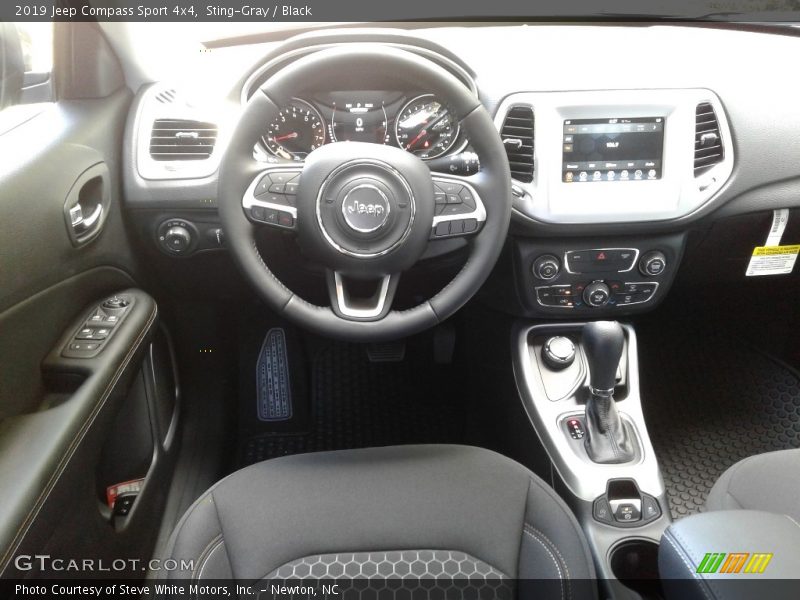 Sting-Gray / Black 2019 Jeep Compass Sport 4x4