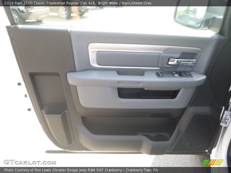 Bright White / Black/Diesel Gray 2019 Ram 1500 Classic Tradesman Regular Cab 4x4