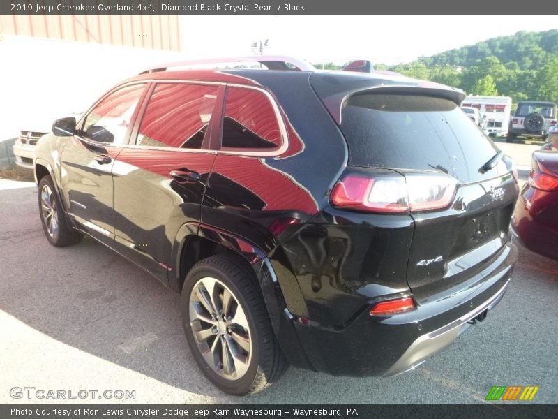 Diamond Black Crystal Pearl / Black 2019 Jeep Cherokee Overland 4x4