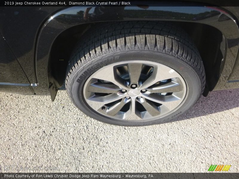 Diamond Black Crystal Pearl / Black 2019 Jeep Cherokee Overland 4x4