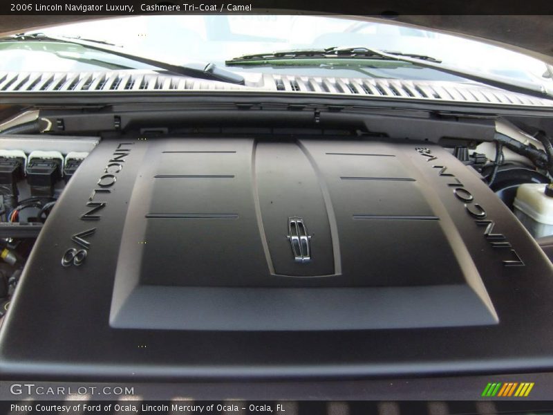 Cashmere Tri-Coat / Camel 2006 Lincoln Navigator Luxury
