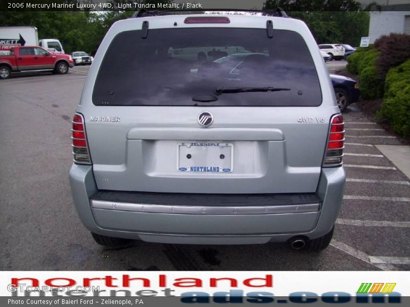 Light Tundra Metallic / Black 2006 Mercury Mariner Luxury 4WD