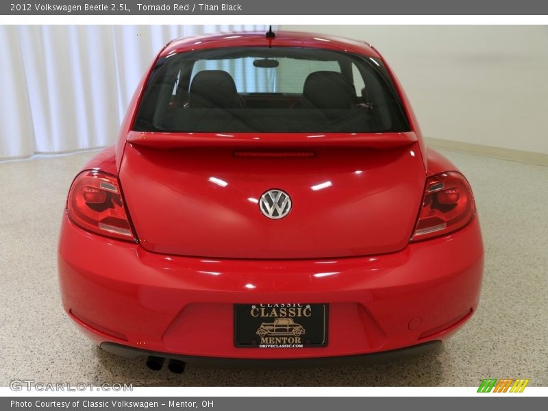 Tornado Red / Titan Black 2012 Volkswagen Beetle 2.5L