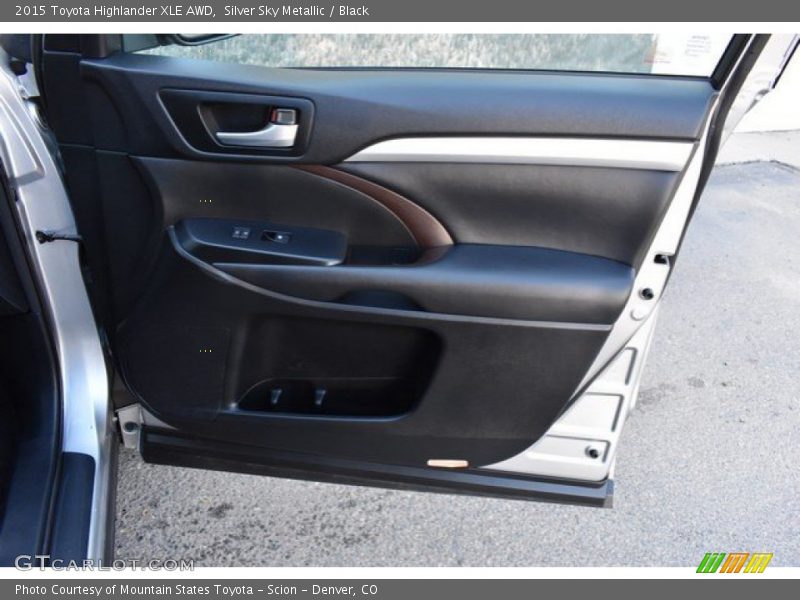 Silver Sky Metallic / Black 2015 Toyota Highlander XLE AWD