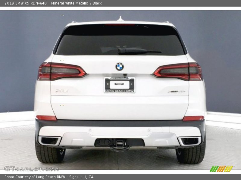 Mineral White Metallic / Black 2019 BMW X5 xDrive40i