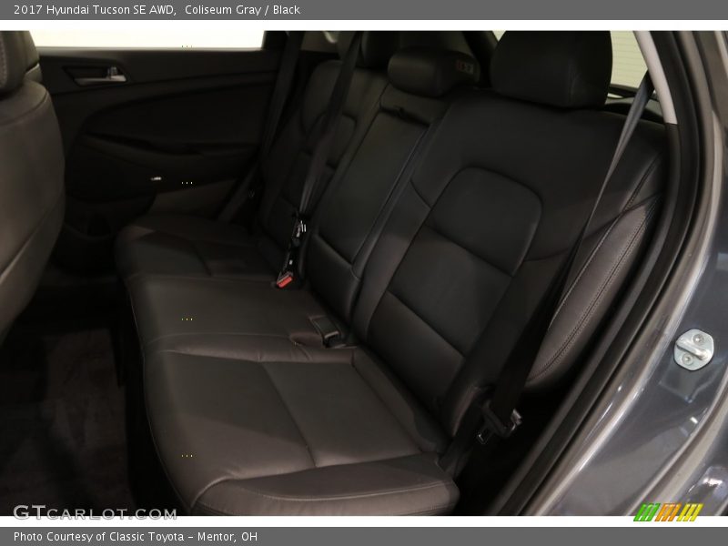 Coliseum Gray / Black 2017 Hyundai Tucson SE AWD