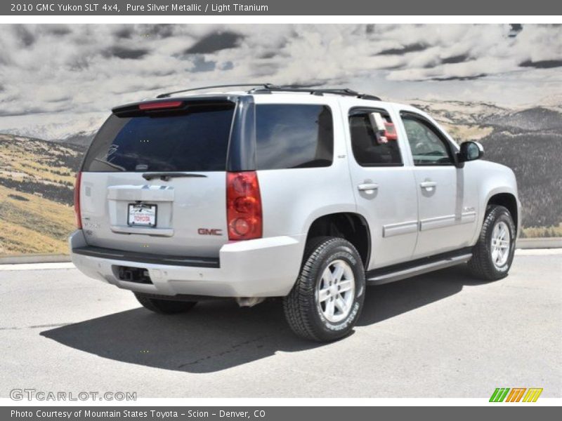 Pure Silver Metallic / Light Titanium 2010 GMC Yukon SLT 4x4