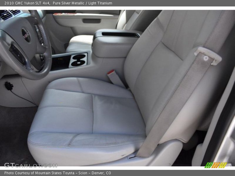 Pure Silver Metallic / Light Titanium 2010 GMC Yukon SLT 4x4