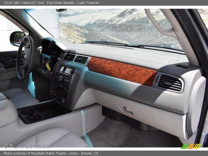 Pure Silver Metallic / Light Titanium 2010 GMC Yukon SLT 4x4