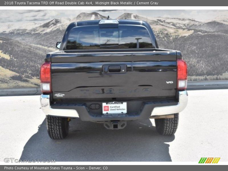Midnight Black Metallic / Cement Gray 2018 Toyota Tacoma TRD Off Road Double Cab 4x4
