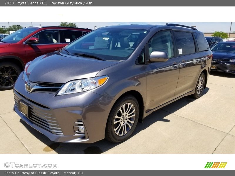 Predawn Gray Mica / Ash 2020 Toyota Sienna XLE